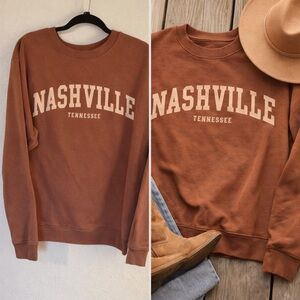 Nashville Tennessee Crewneck Sweatshirt brown rodeo social culture women’s Large